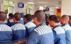 “媽媽，我可以不去上學嗎？”這位媽媽的回答，刷爆朋友圈